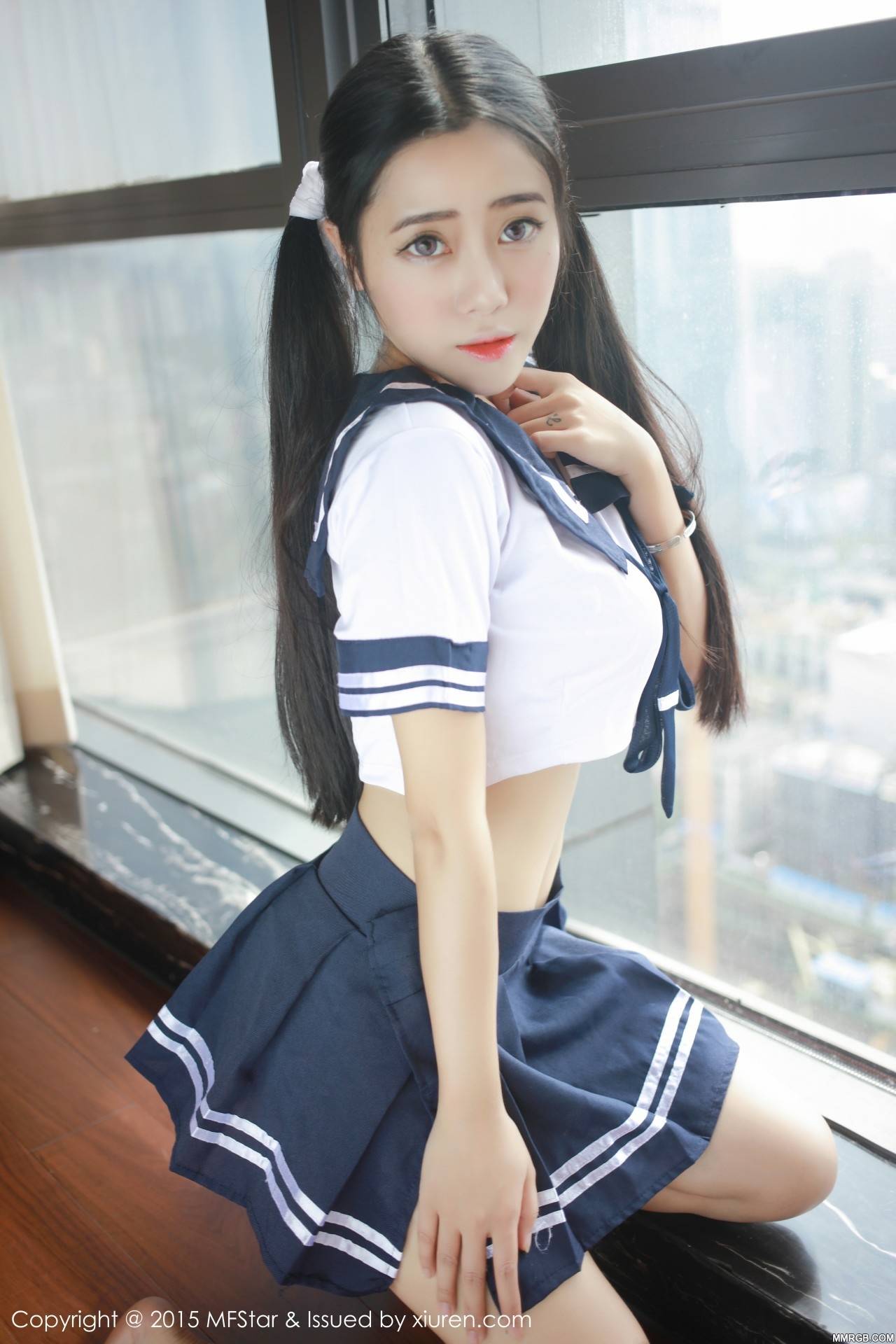 002.jpg