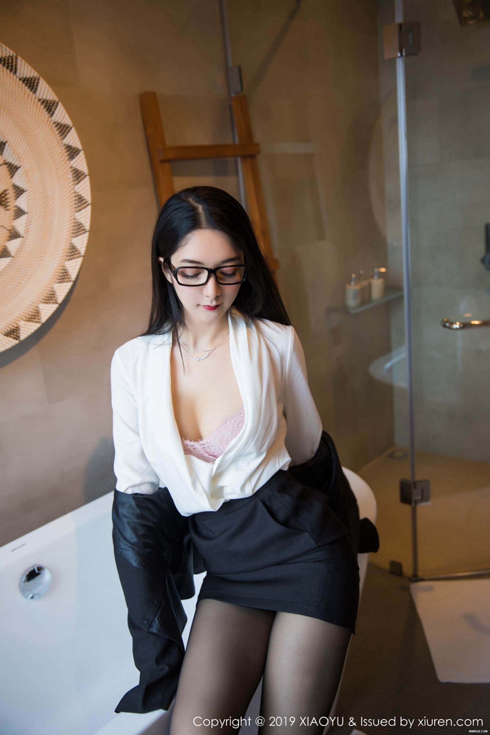 MMRGB.COM_XiaoYu语画界_2019.06.27_Vol.098_Angela喜欢猫_056.jpg