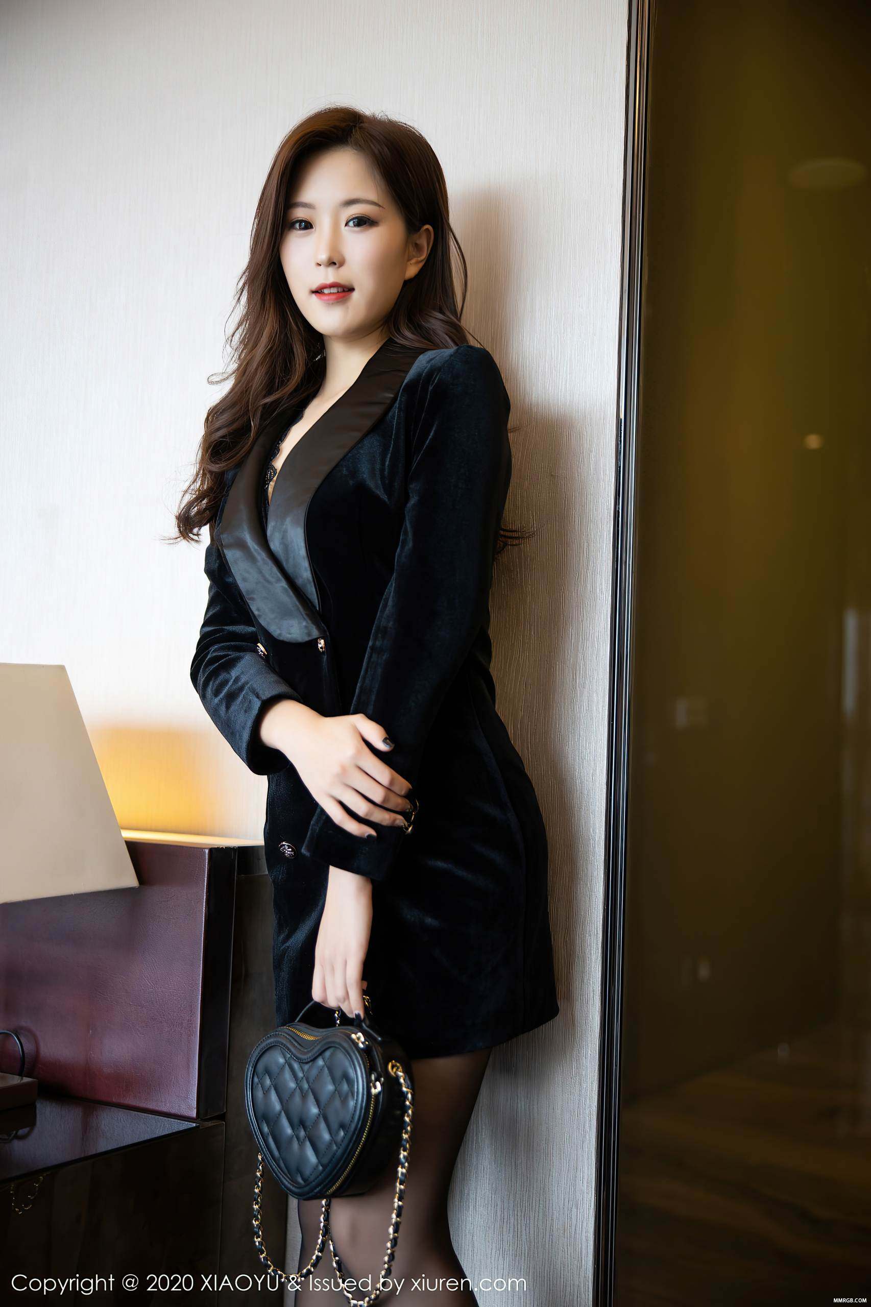 MMRGB.COM_XiaoYu语画界_2020.11.03_Vol.400_杨紫嫣Cynthia_002.jpg