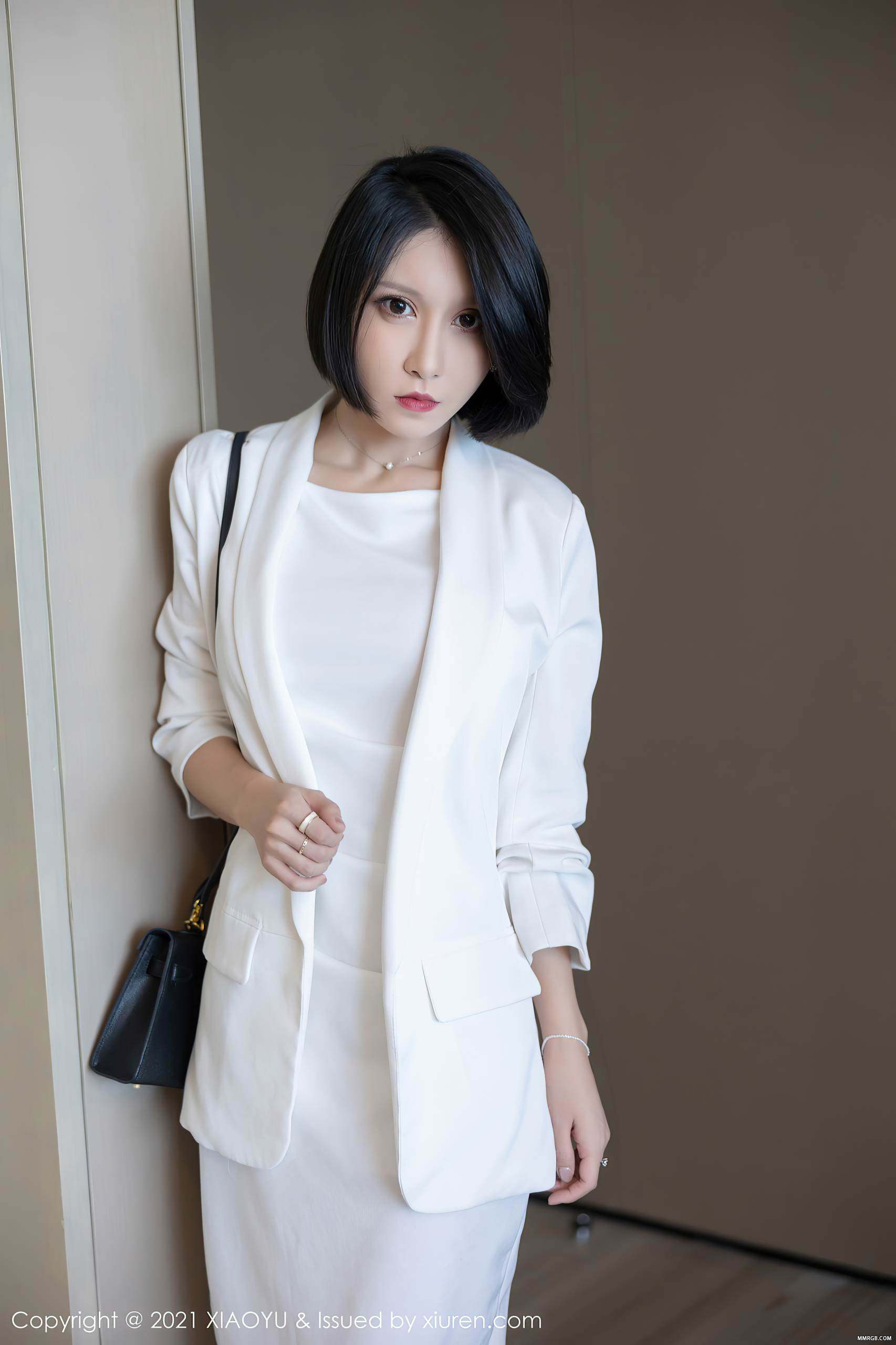 MMRGB.COM_XiaoYu语画界_2021.10.12_Vol.630_潘朵拉_Laa_001.jpg