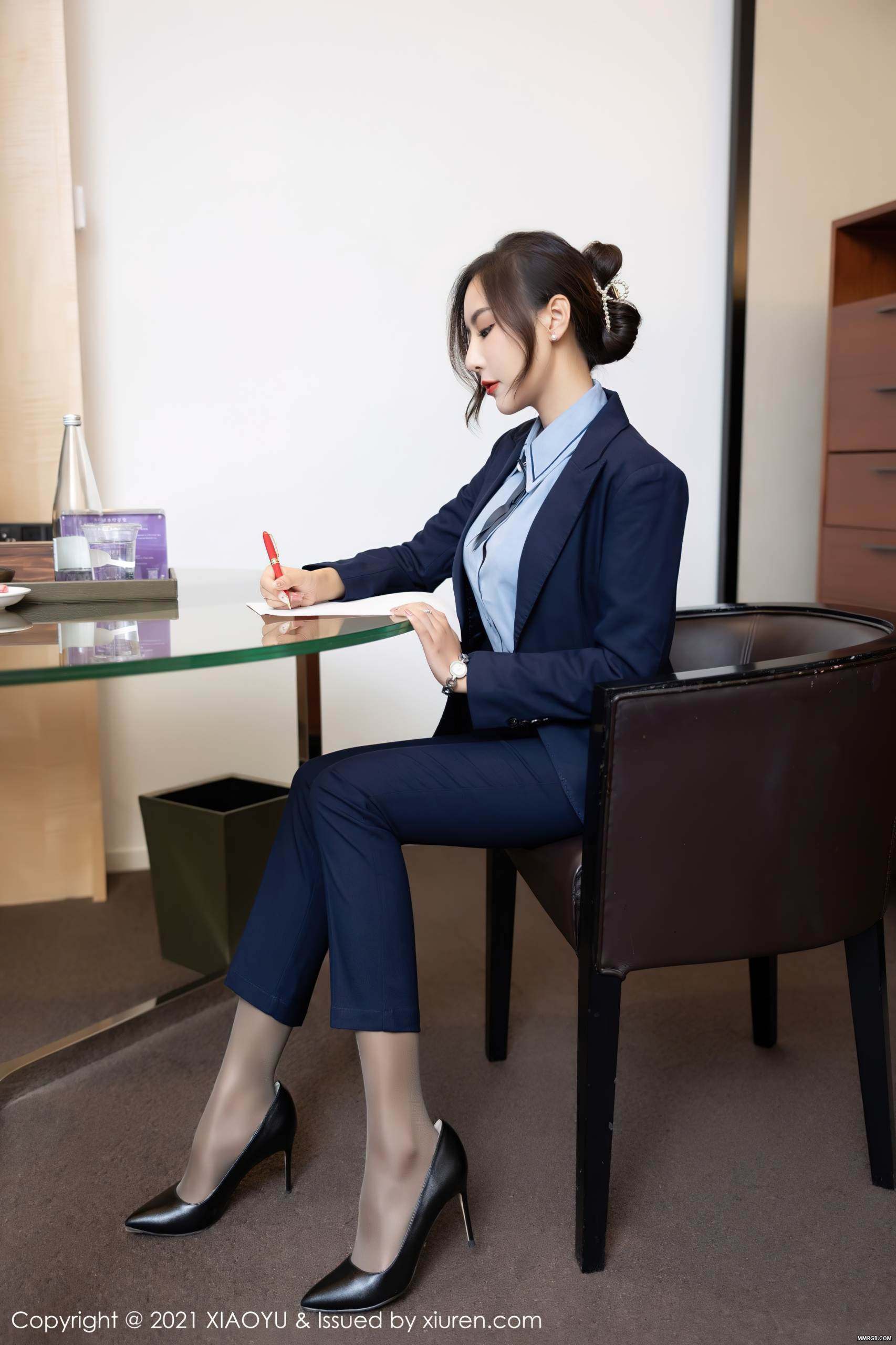 MMRGB.COM_XiaoYu语画界_2021.10.25_Vol.639_王馨瑶_002.jpg
