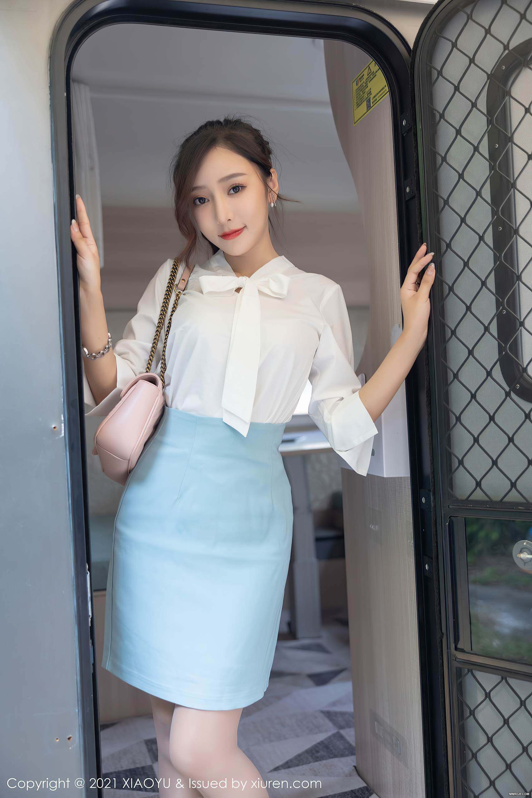 MMRGB.COM_XiaoYu语画界_2021.10.19_Vol.635_王馨瑶yanni_014.jpg