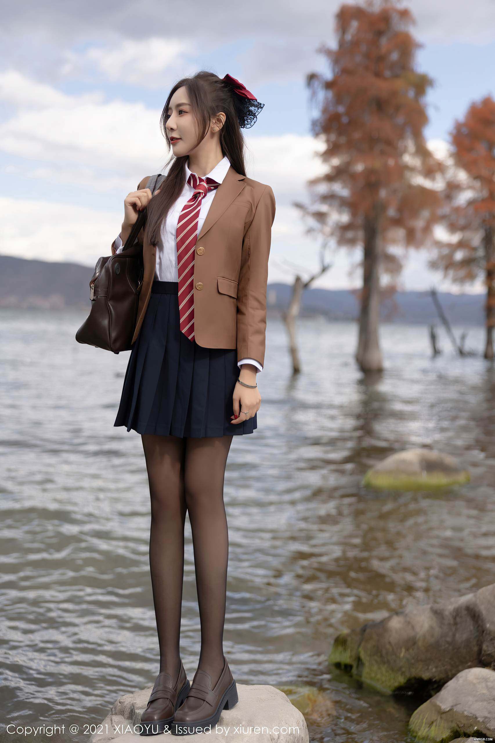 MMRGB.COM_XiaoYu语画界_2021.12.28_Vol.685_王馨瑶yanni_001.jpg