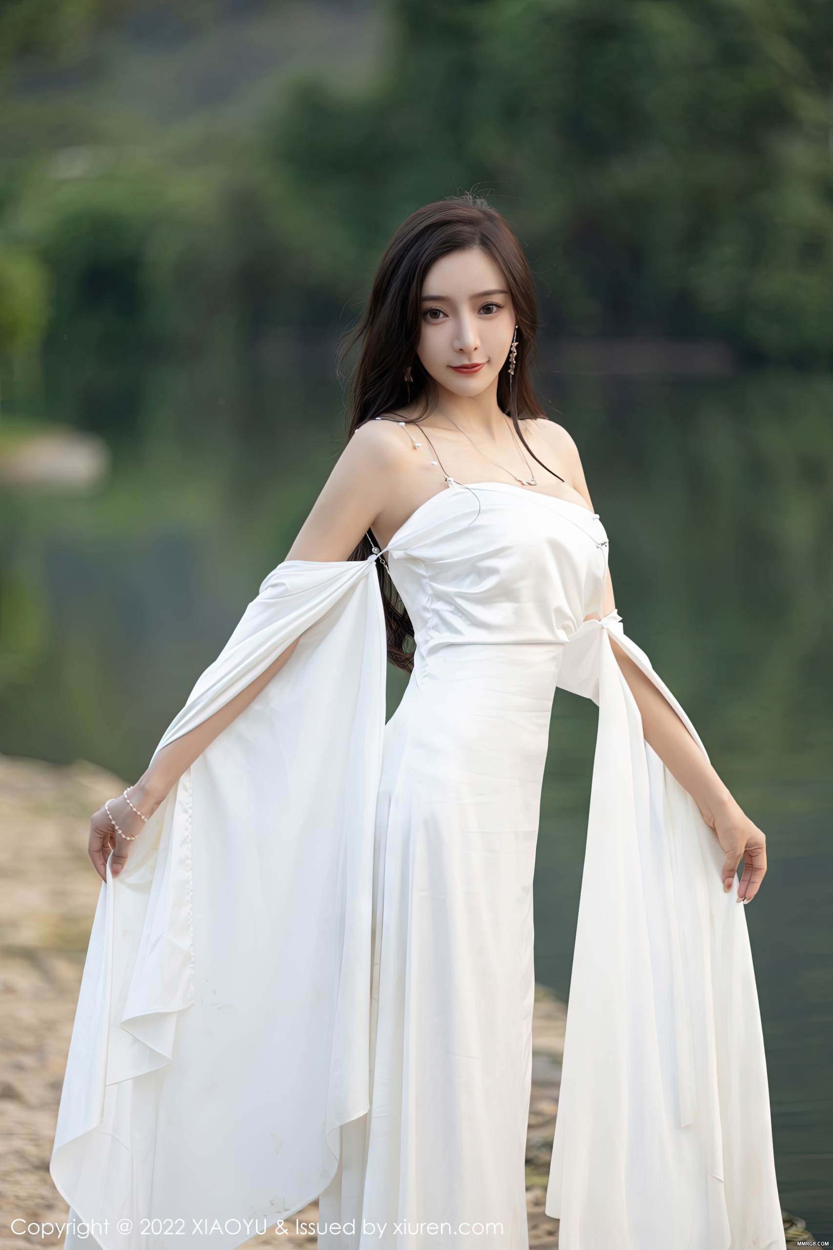 MMRGB.COM_XiaoYu语画界_2022.10.18_Vol.884_王馨瑶yanni_013.jpg