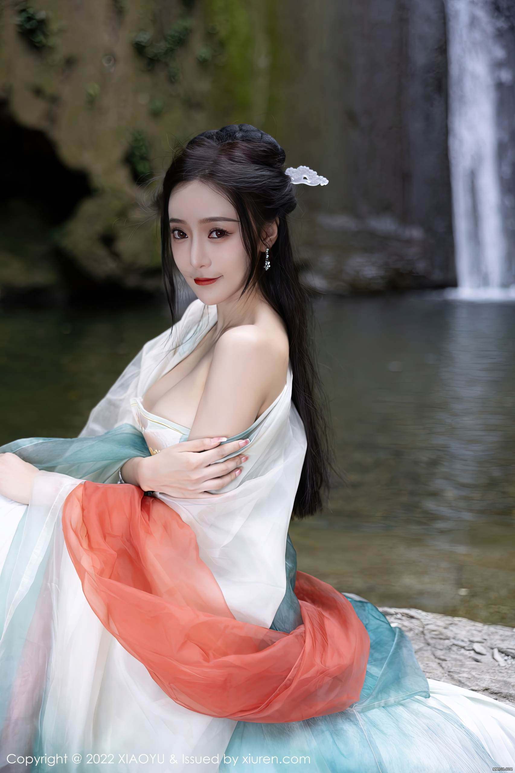 MMRGB.COM_XiaoYu语画界_2022.10.25_Vol.889_王馨瑶yanni_012.jpg