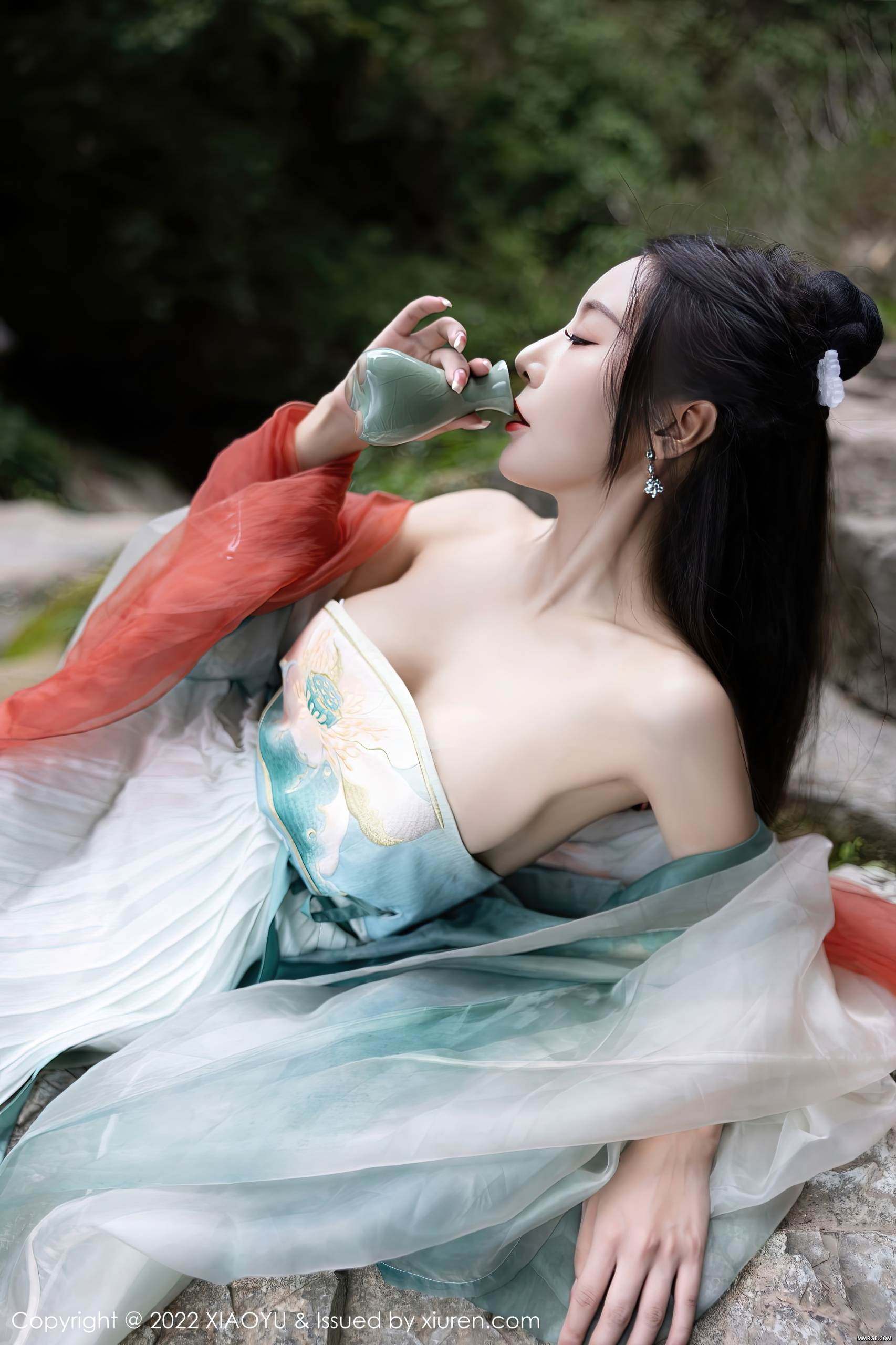 MMRGB.COM_XiaoYu语画界_2022.10.25_Vol.889_王馨瑶yanni_017.jpg