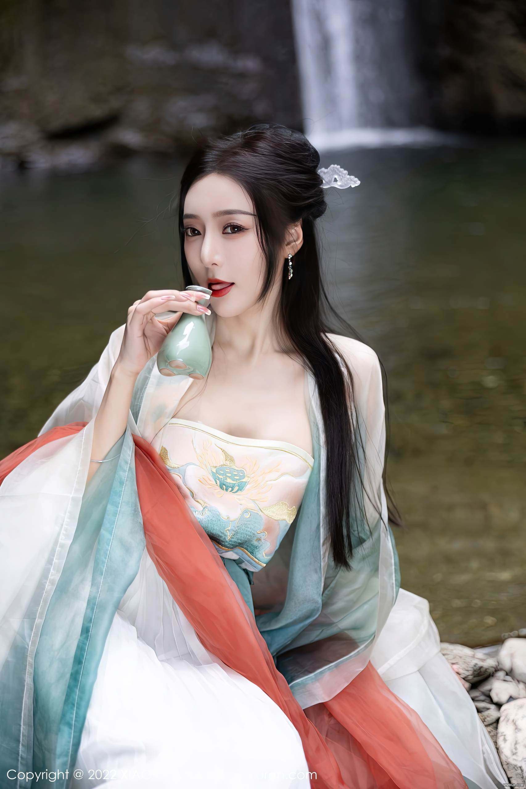 MMRGB.COM_XiaoYu语画界_2022.10.25_Vol.889_王馨瑶yanni_024.jpg