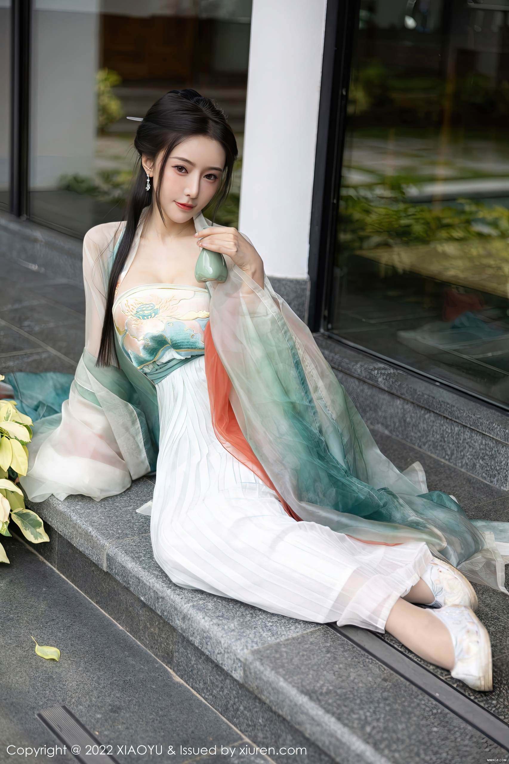 MMRGB.COM_XiaoYu语画界_2022.10.25_Vol.889_王馨瑶yanni_027.jpg
