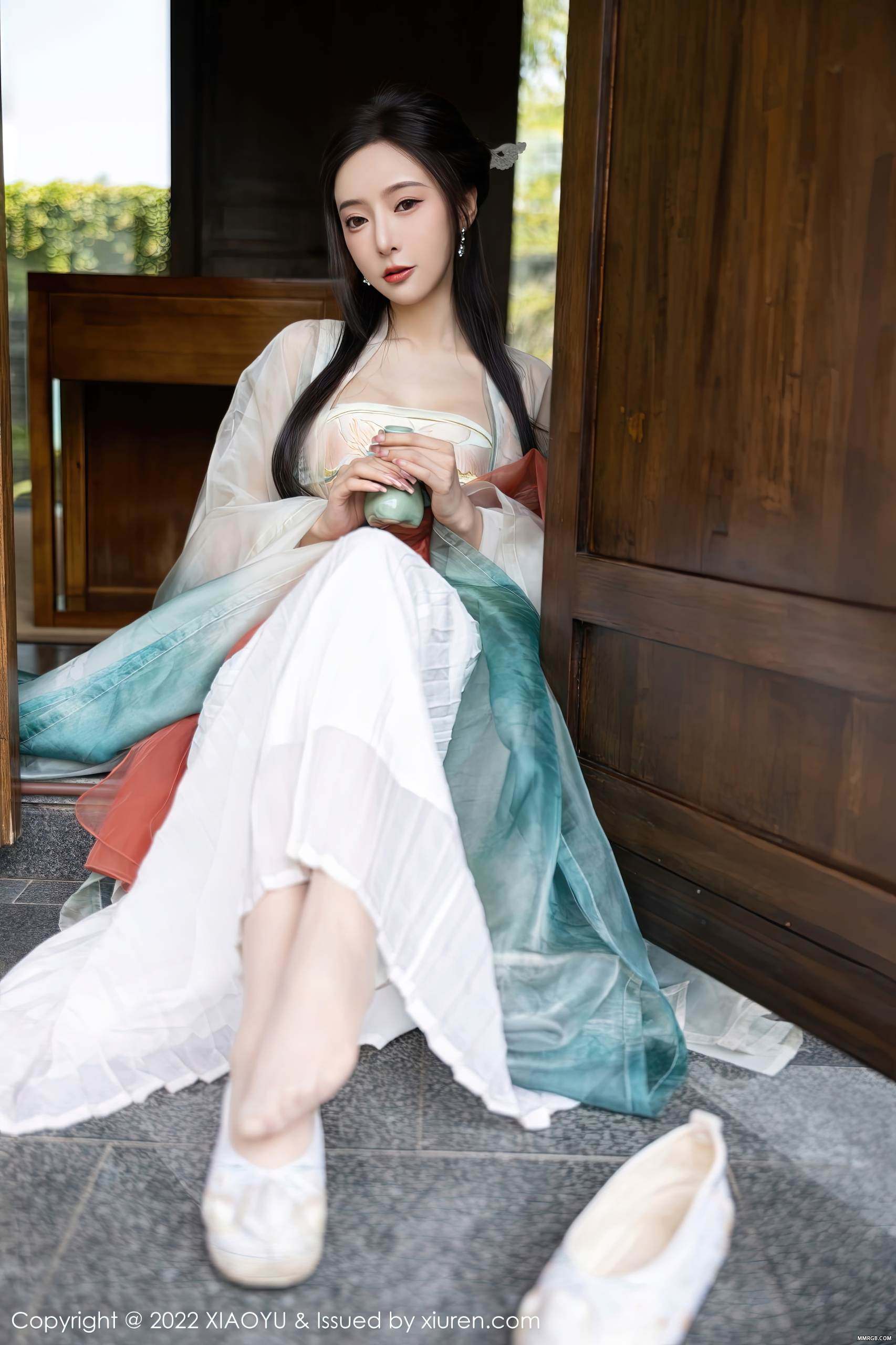 MMRGB.COM_XiaoYu语画界_2022.10.25_Vol.889_王馨瑶yanni_036.jpg