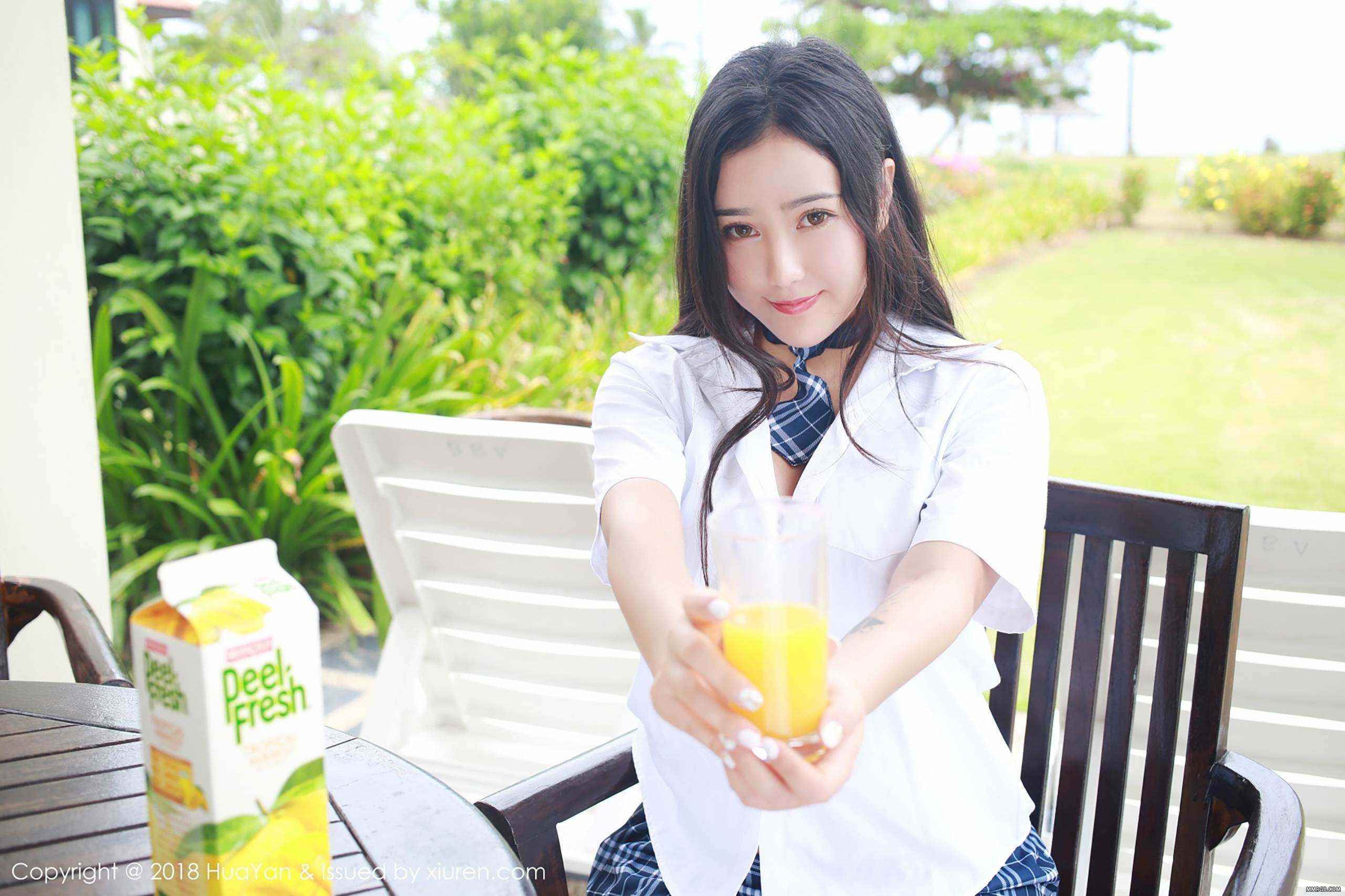 MMRGB.COM_HuaYan花の颜_2018.12.25_Vol.060_Manuela玛鲁娜_002.jpg